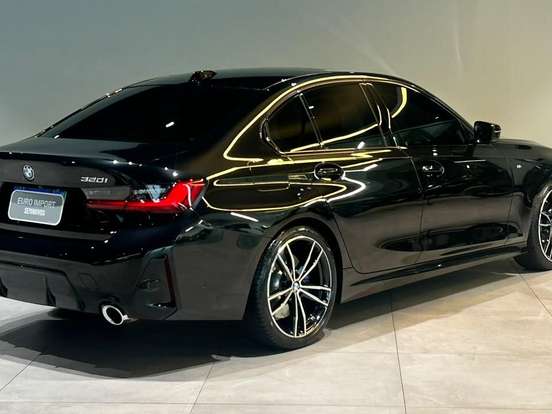 BMW-320i-2.0 16V TURBO FLEX M SPORT AUTOMÁTICO BMW-320i-2024