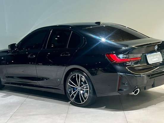 BMW-320i-2.0 16V TURBO FLEX M SPORT AUTOMÁTICO BMW-320i-2024