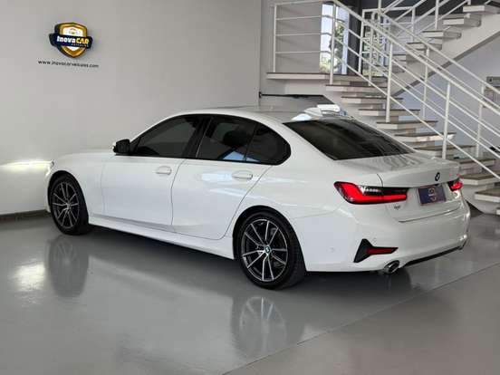 BMW-320i-2.0 16V TURBO GASOLINA SPORT GP AUTOMÁTICO BMW-320i-2020