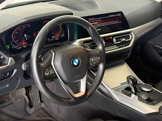 BMW-320i-2.0 16V TURBO GASOLINA SPORT GP AUTOMÁTICO BMW-320i-2020