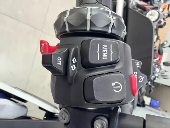 BMW-F 900 GS-2024