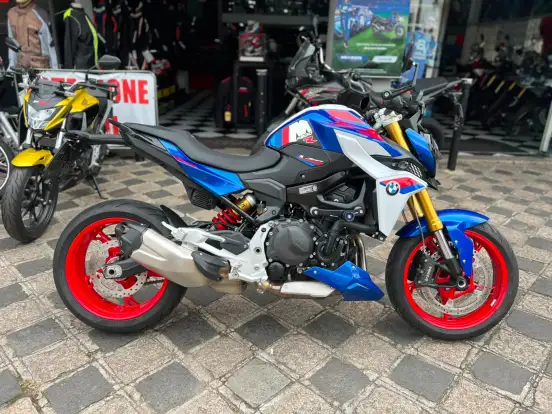BMW-F 900 R SPORT PLUS-2026