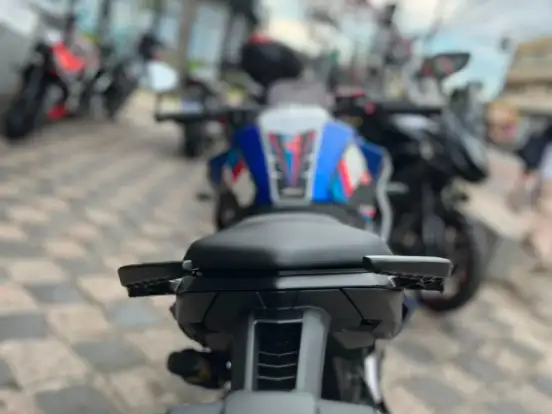 BMW-F 900 R SPORT PLUS BMW-F 900 R SPORT PLUS-2026