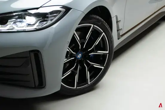 BMW-I4-2023