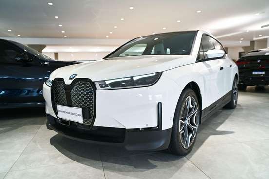BMW-iX-2022