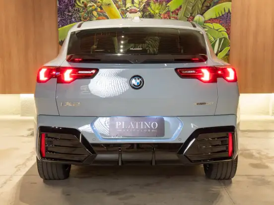 BMW-iX2-64,8 KW ELÉTRICO XDRIVE30 M SPORT BMW-iX2-2024
