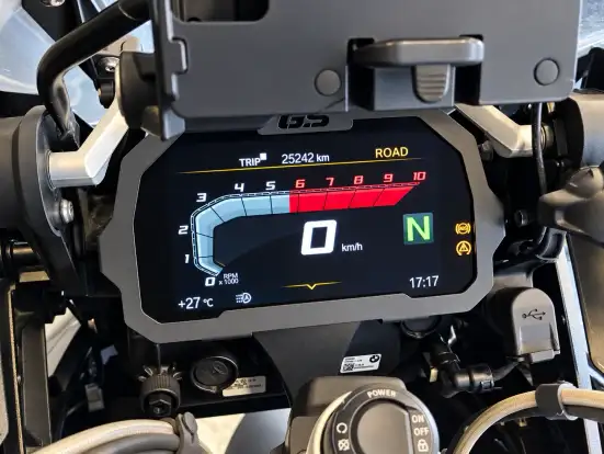 BMW-R 1250 GS ADVENTURE PREMIUM TRIPLE BLACK-2022