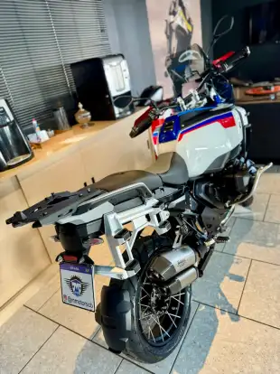 BMW-R 1300 GS ADVENTURE TROPHY-2025