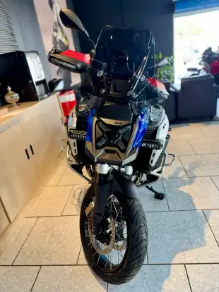 BMW-R 1300 GS ADVENTURE TROPHY-2025