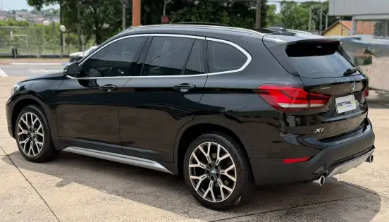 BMW-X1-2022