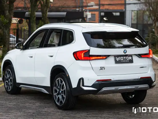 BMW-X1-2.0 16V TURBO GASOLINA SDRIVE20I X-LINE STEPTRONIC BMW-X1-2023