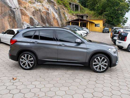 BMW-X1-2.0 16V TURBO ACTIVEFLEX SDRIVE20I GP 4P AUTOMÁTICO BMW-X1-2022