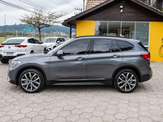 BMW-X1-2.0 16V TURBO ACTIVEFLEX SDRIVE20I GP 4P AUTOMÁTICO BMW-X1-2022