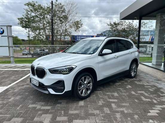 BMW-X1-2021