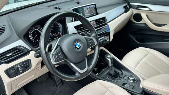 BMW-X1-2021