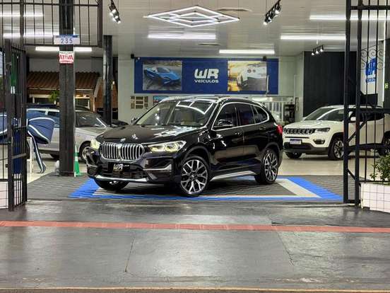 BMW-X1-2.0 16V TURBO ACTIVEFLEX SDRIVE20I X-LINE PLUS 4P AUTOMÁTICO BMW-X1-2022