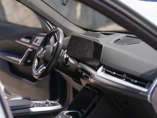 BMW-X1-2025