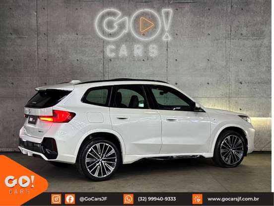 BMW-X1-2022