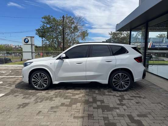BMW-X1-2025