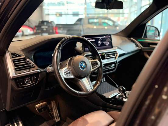 BMW-X3-2021