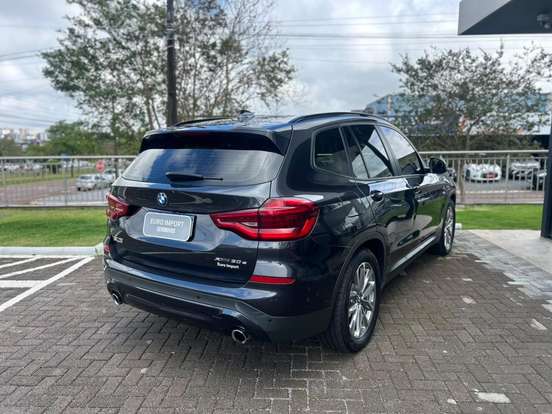 BMW-X3-2021