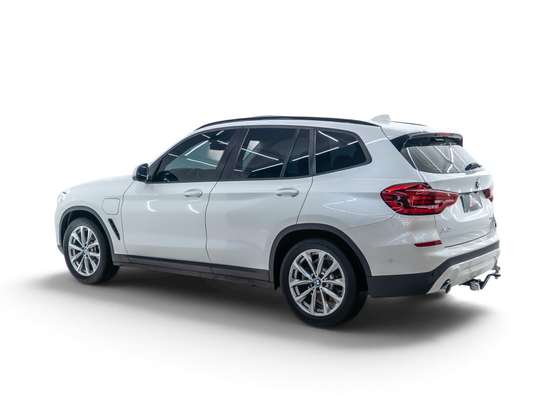 BMW-X3-2021