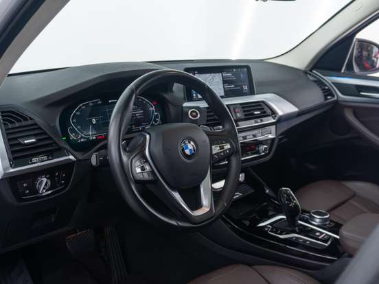 BMW-X3-2021