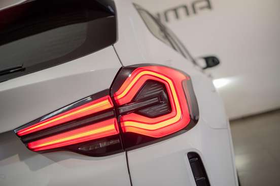 BMW-X3-2022