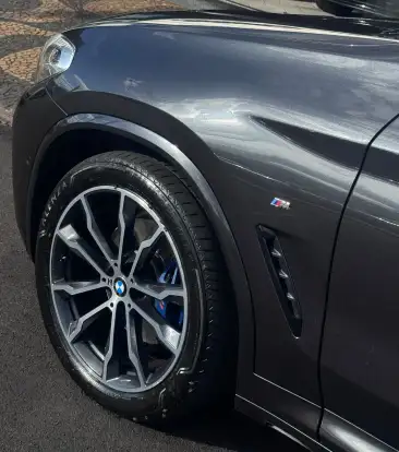 BMW-X4-2021