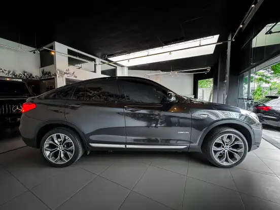 BMW-X4-2018