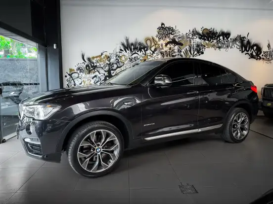 BMW-X4-2.0 28I X LINE 4X4 16V TURBO GASOLINA 4P AUTOMÁTICO BMW-X4-2018