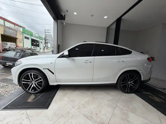 BMW-X6-2023