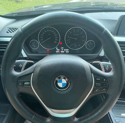 BMW-320i-2015