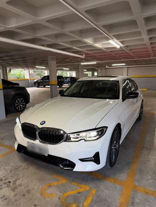 BMW-320i-2019