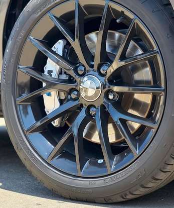 BMW-320i-2008
