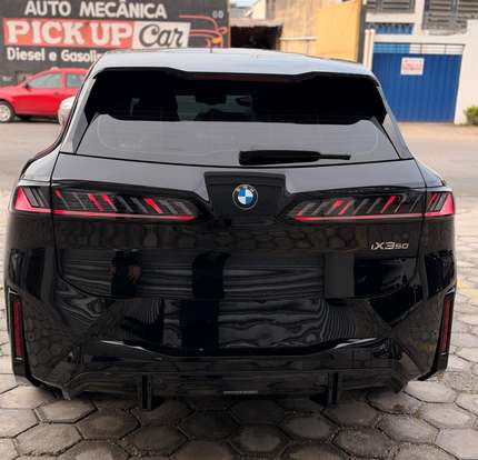 BMW-iX3-2026