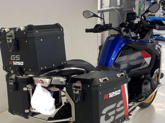 BMW-R 1250 GS ADVENTURE PREMIUM RALLYE BMW-R 1250 GS ADVENTURE PREMIUM RALLYE-2024