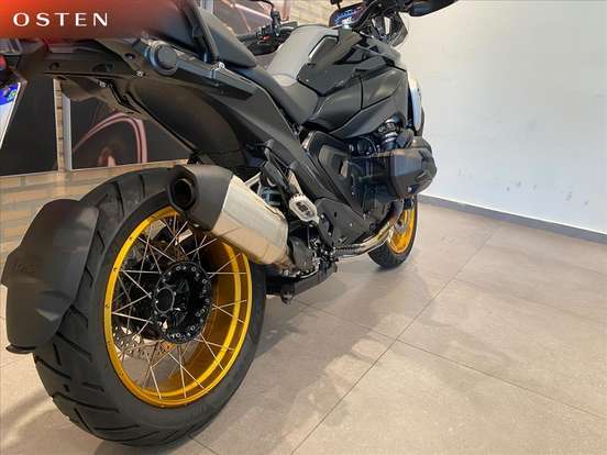 BMW-R 1300 GS TRIPLE BLACK BMW-R 1300 GS TRIPLE BLACK-2024