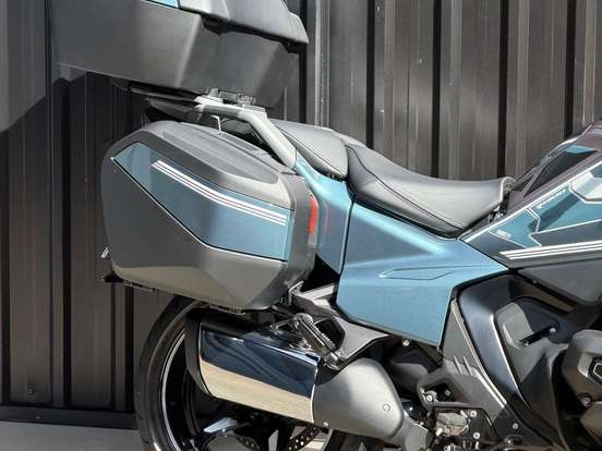 BMW-R 1300 RT OPTION 719 BMW-R 1300 RT OPTION 719-2025