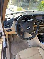 BMW-X1-2011