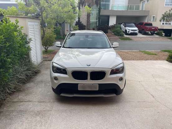 BMW-X1-2011