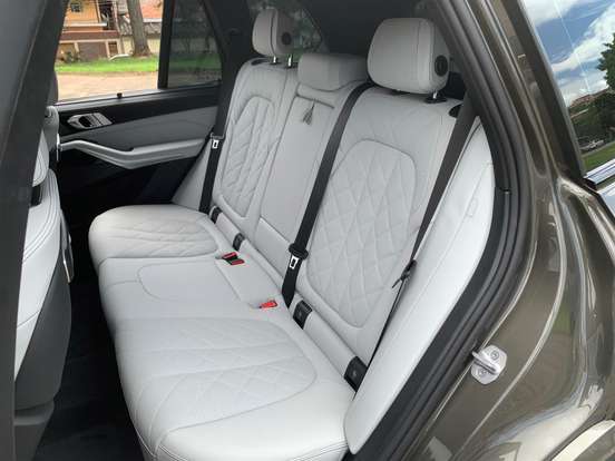 BMW-X5-2025