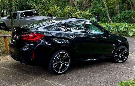 BMW-X6-2015