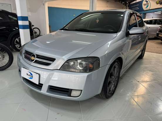 CHEVROLET-ASTRA-2011