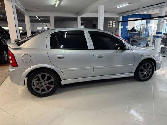 CHEVROLET-ASTRA-2.0 MPFI ADVANTAGE 8V FLEX 4P AUTOMÁTICO CHEVROLET-ASTRA-2011