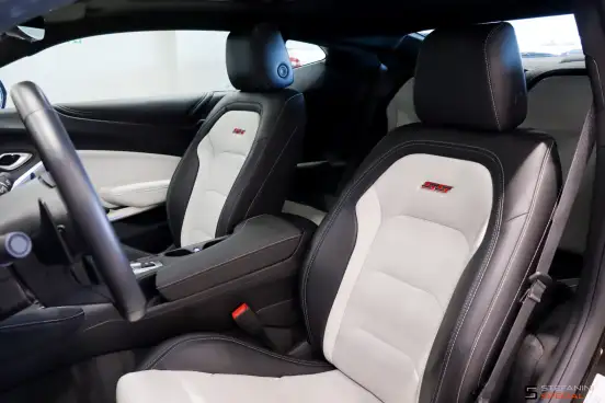 CHEVROLET-CAMARO-2023