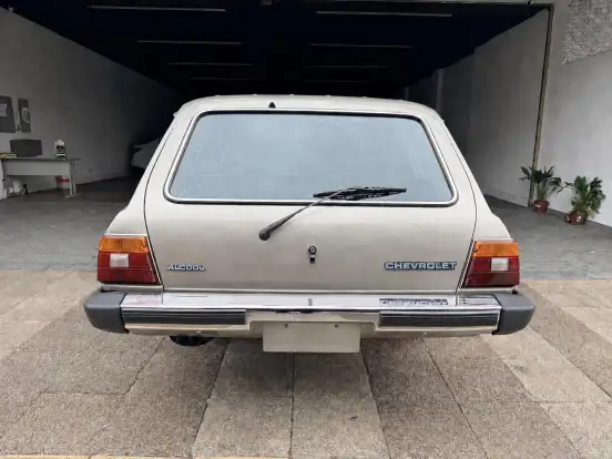 CHEVROLET-CARAVAN-1985