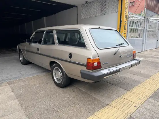 CHEVROLET-CARAVAN-1985