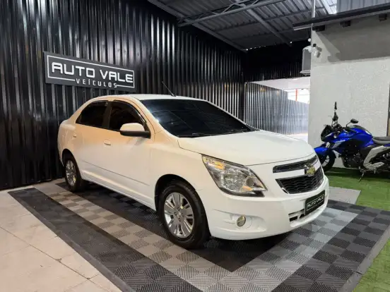 CHEVROLET-COBALT-2014