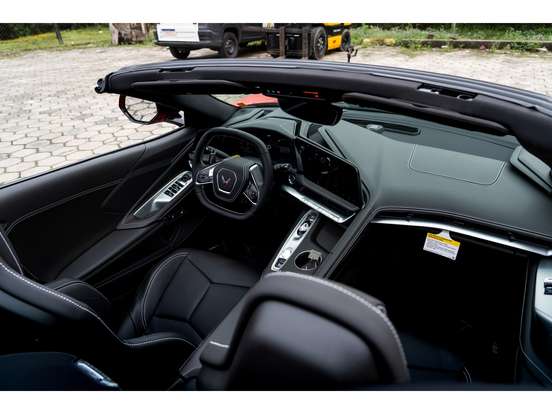 CHEVROLET-CORVETTE-6.2 V8 LT2 GASOLINA STINGRAY CONVERSIVEL AUTOMÁTICO CHEVROLET-CORVETTE-2026